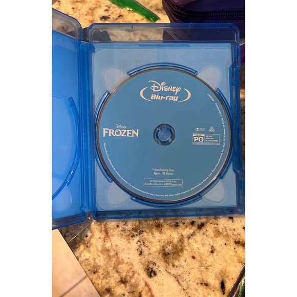 Disney's Frozen Collector's Edition Blu-Ray - Picture 3 of 3